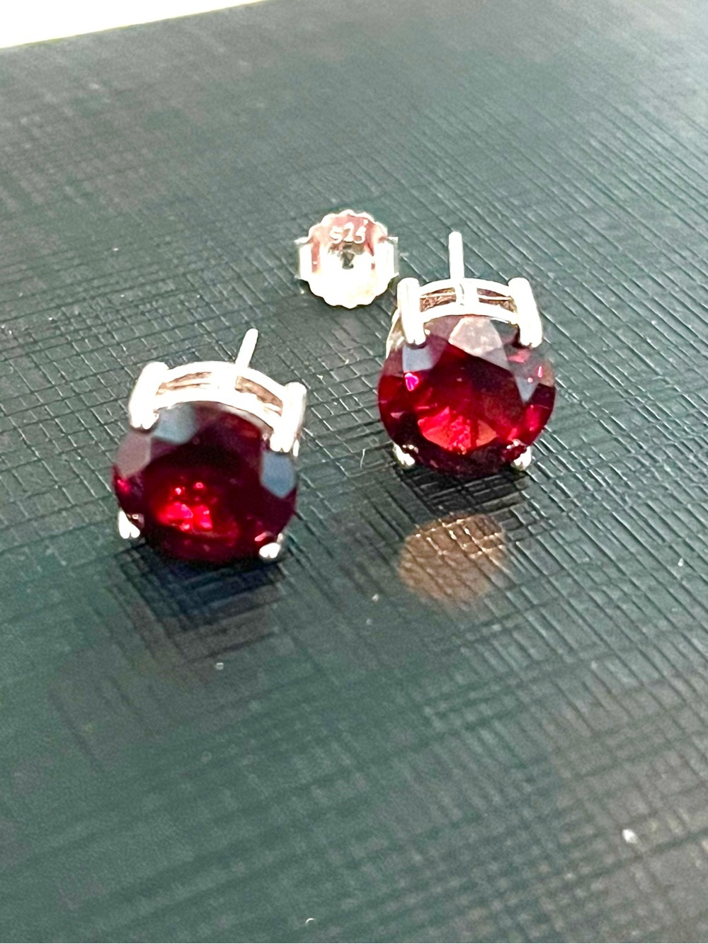 2.5ct Natural Garnet 14KGP Stud Earrings